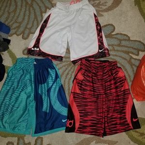 **SOLD** Nike Basketball Shorts - Boys